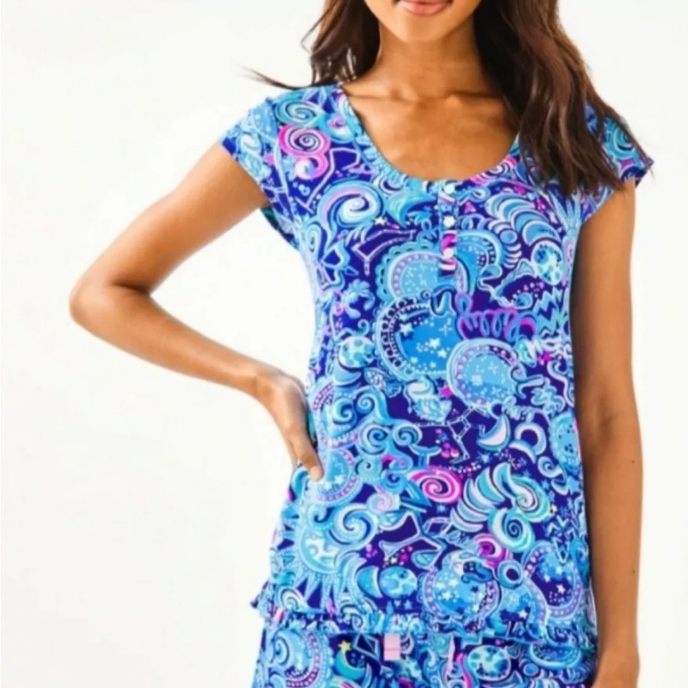 Lilly Pulitzer Blue Pink Cosmic Kismet Ruffle Pajama Henley Top Size M